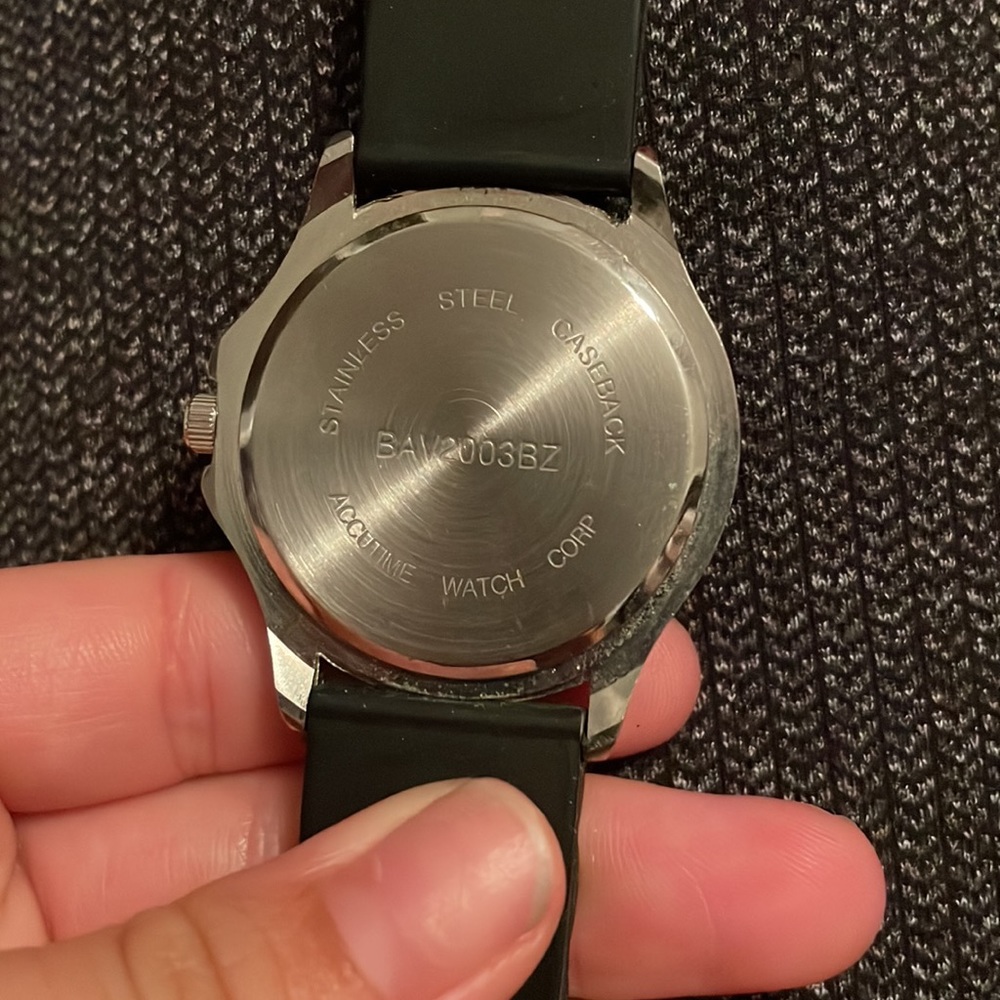 Watch - Picture 3 of 4